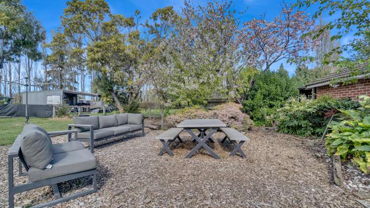 2 Ashworths Road Amberley_16