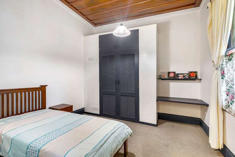 127 Linton Street West End_16