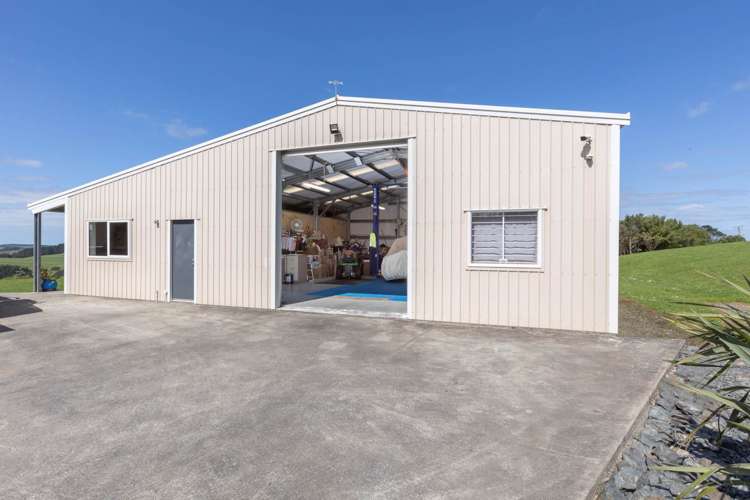1518 Old North Road Helensville_30