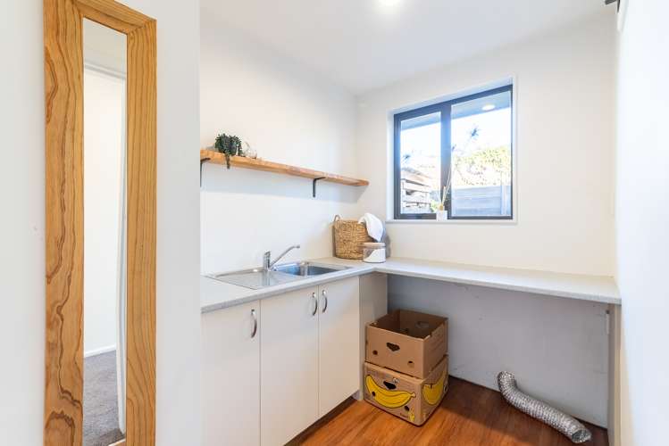 8a Fenmere Place Burwood_13