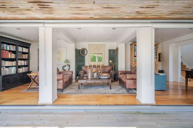 2 Tirohanga Terrace Akaroa_14