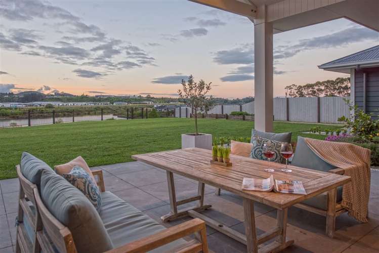 172 Lakes Boulevard Pyes Pa_17