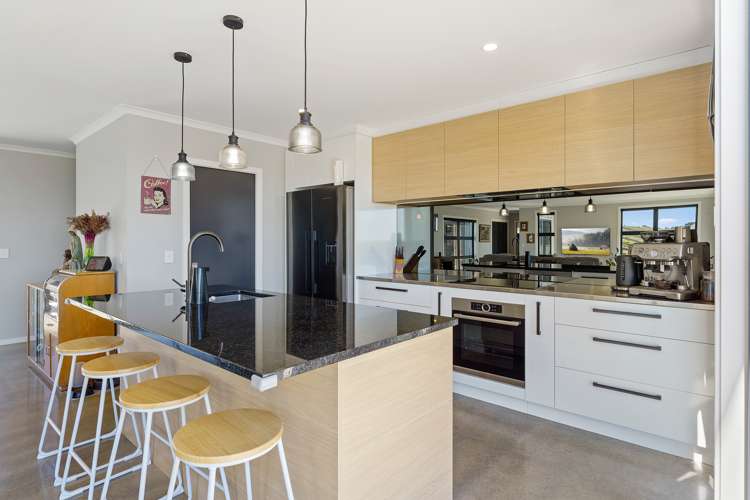 174 Harakeke Road Te Horo_19