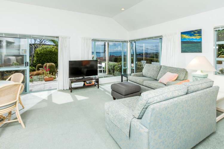 1/44 Seaview Road Castor Bay_11