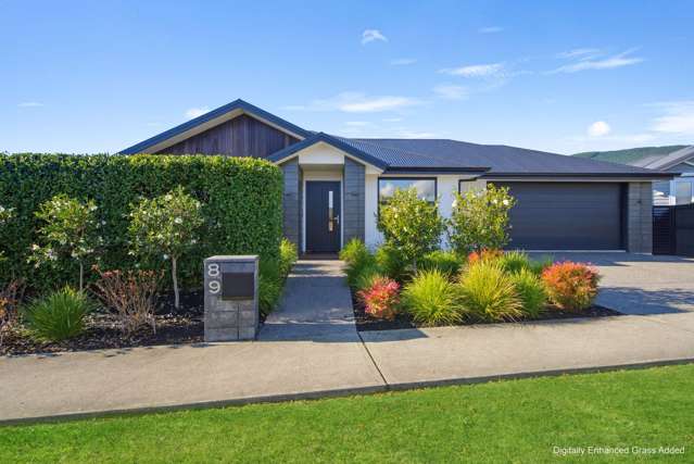 Modern Family and Entertainers Home