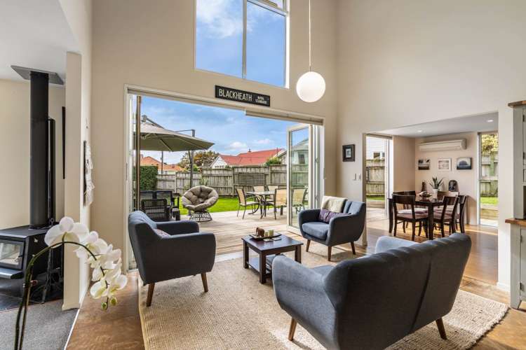 18 Fraser Road Narrow Neck_12