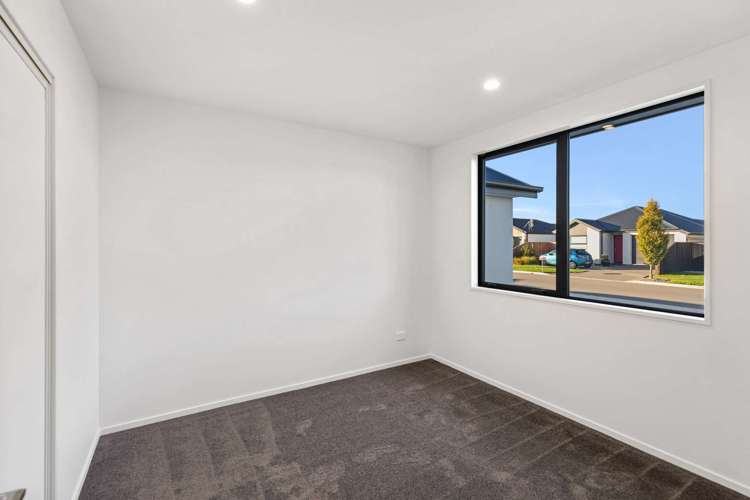 6 Oakleigh Street Woodend_18