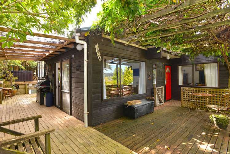 2/46a Captain Scott Road Glen Eden_16