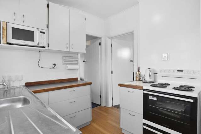 49 Baker Street Caversham_3