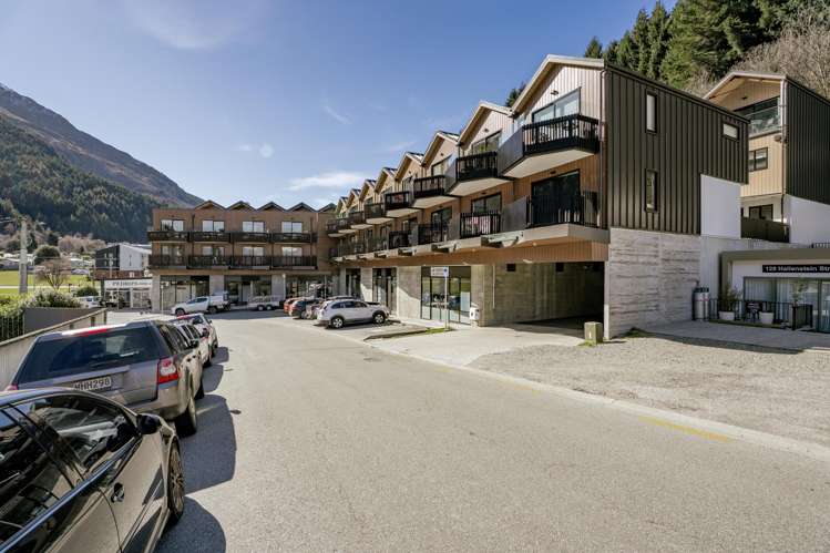 26a/135 Hallenstein Street Queenstown_13