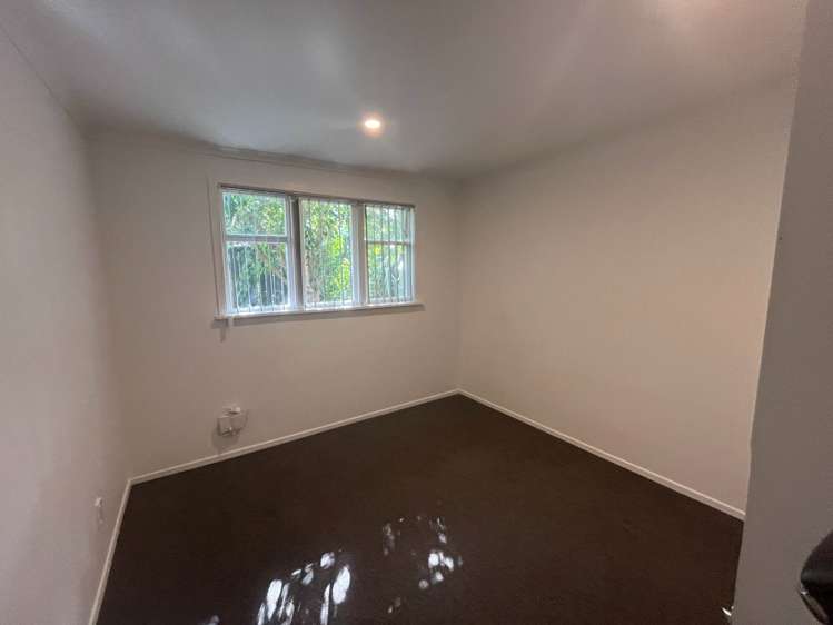 2 Glengarry Road Glen Eden_8