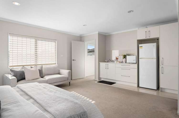 218 Murphys Road Flat Bush_14