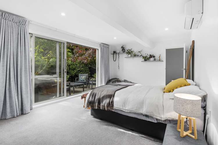 5a Ridd Crescent Karori_12