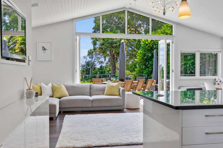 10 Emily Lane Greenhithe_11