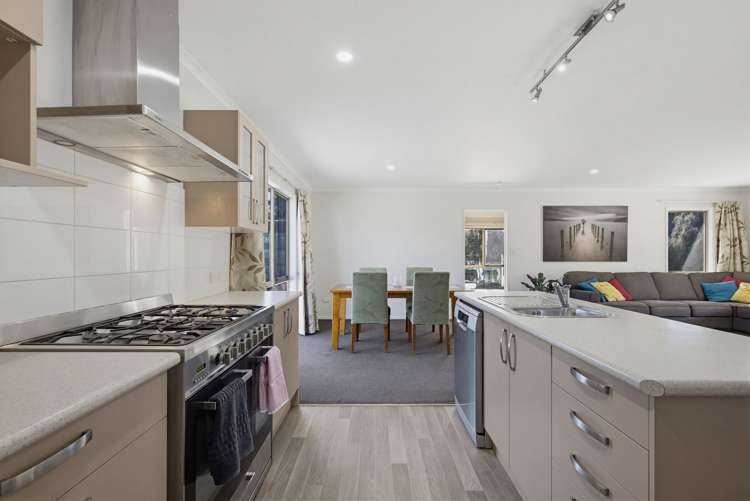 12 Range View Road_2