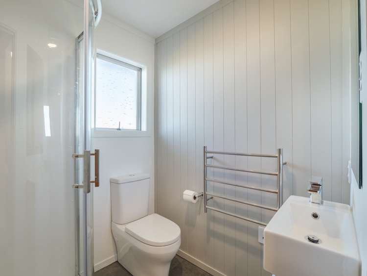 51 Stephen Street Halfway Bush_16