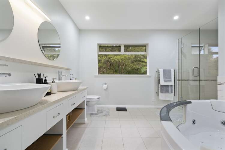 33 Cochran Road Oratia_12