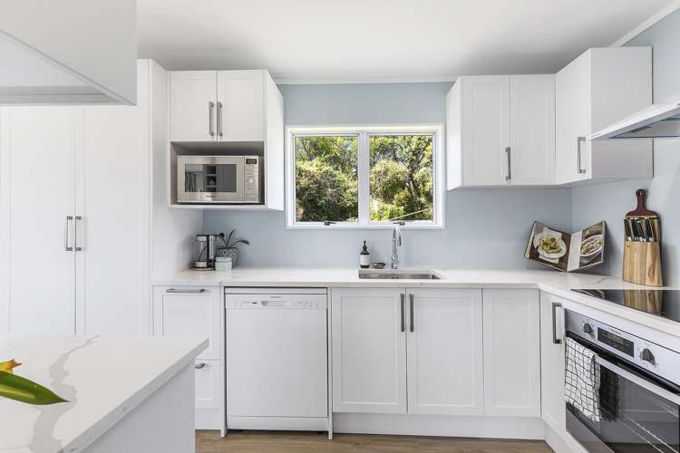 35 James Cook Drive Whitby_1