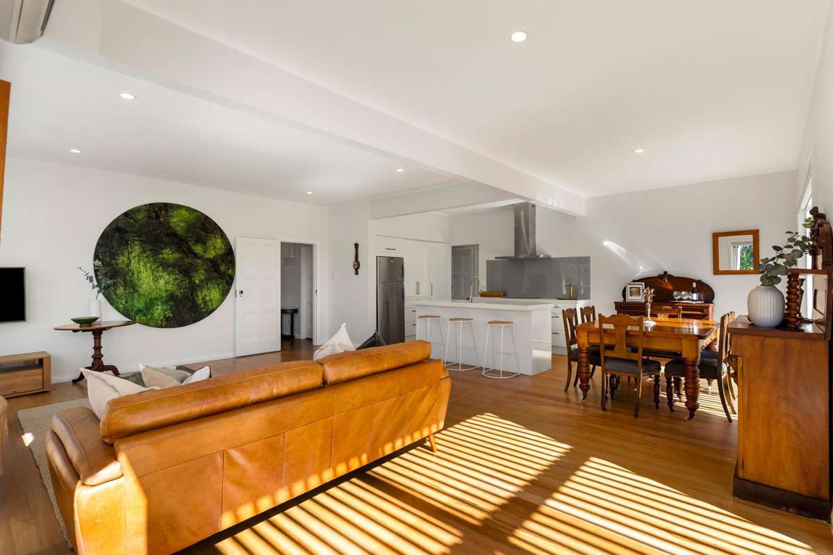 2/52 Rukutai Street_4