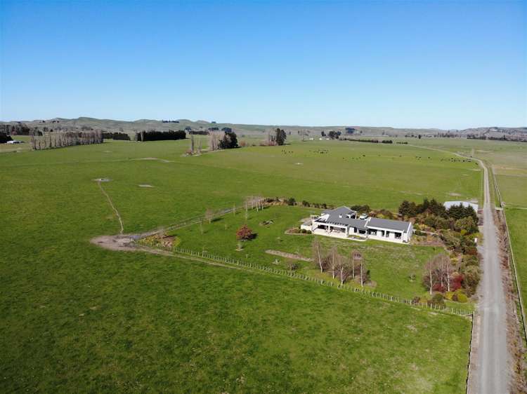 879 Ongaonga Road Ongaonga_0