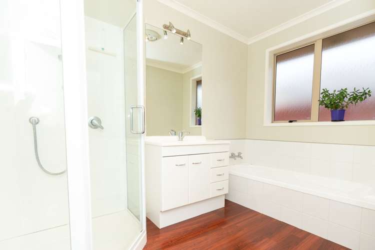 9 Saint James Drive Huntington_12