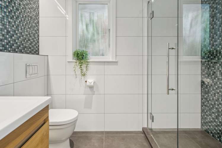 93 Sidlaw Street Strathmore Park_14