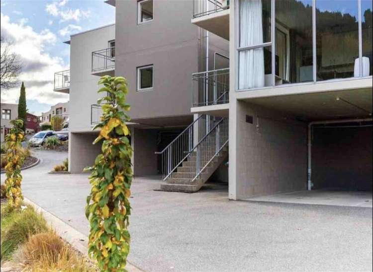 9/15 Gorge Road Queenstown_15