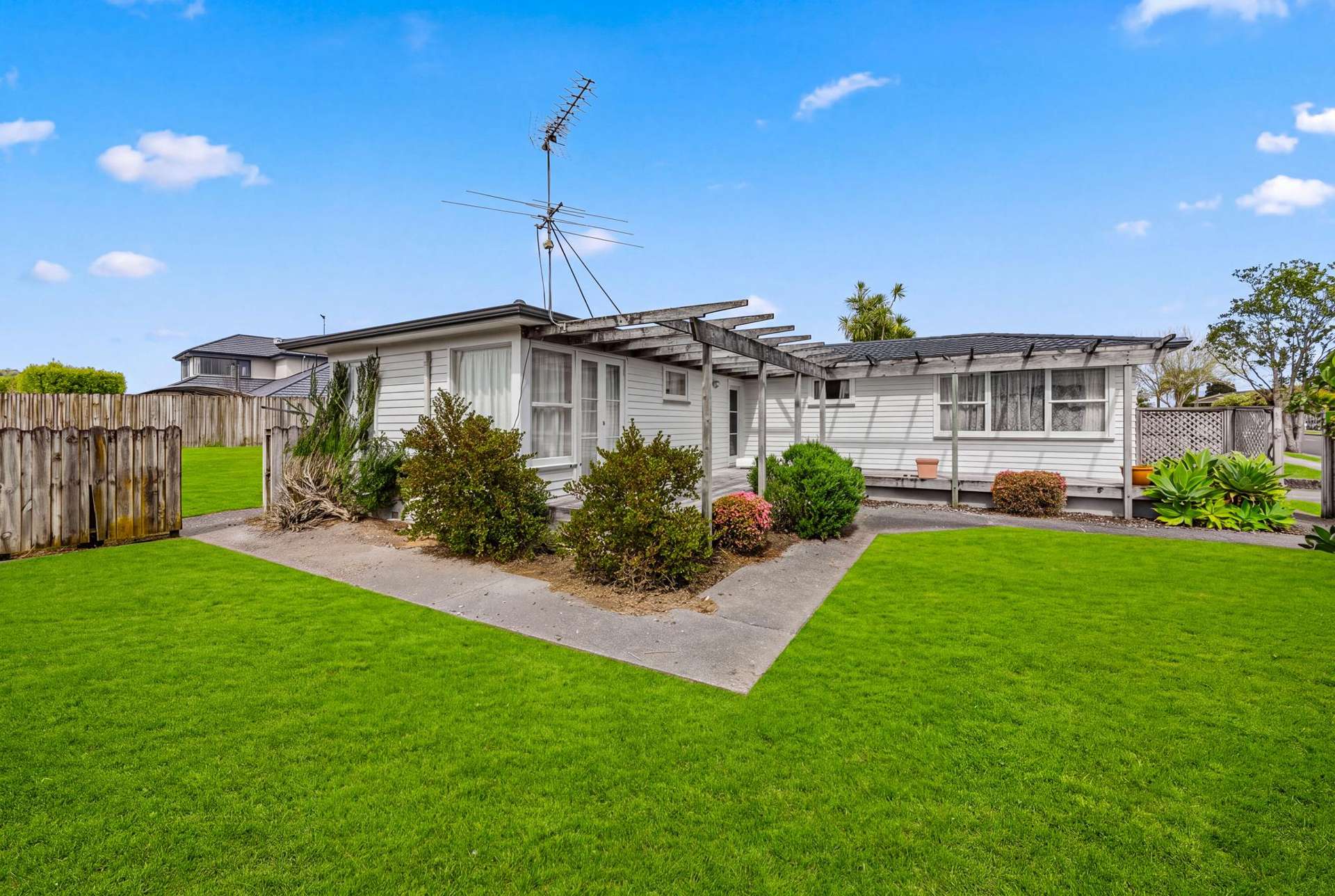 213 Carnoustie Drive Wattle Downs_0