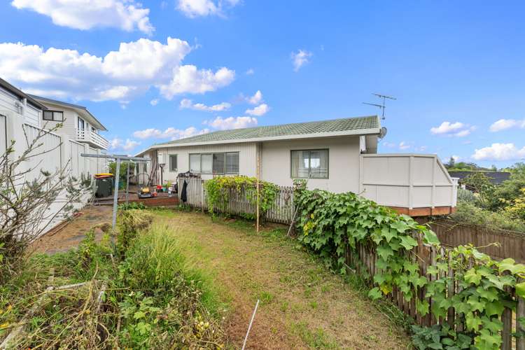 8 Copperfield Terrace Mellons Bay_24