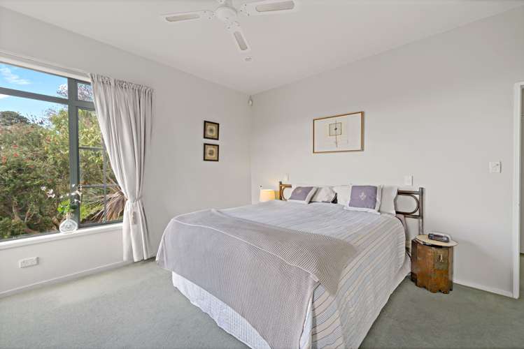 25 Ridge Valley Drive Browns Bay_8