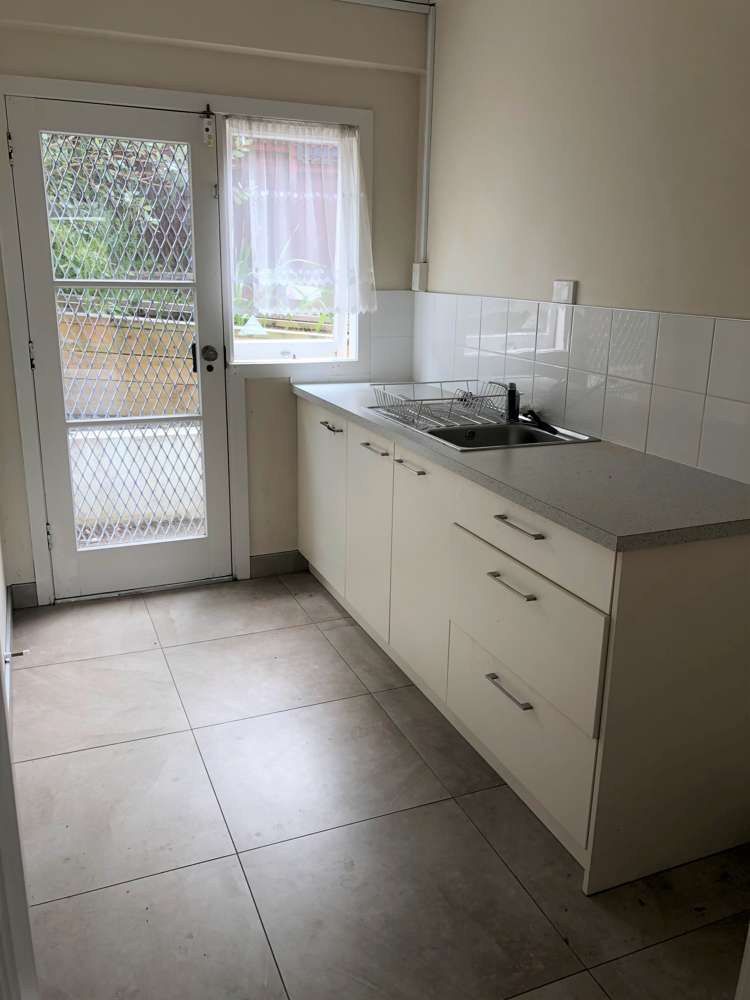 2/205 Onewa Road Birkenhead_11