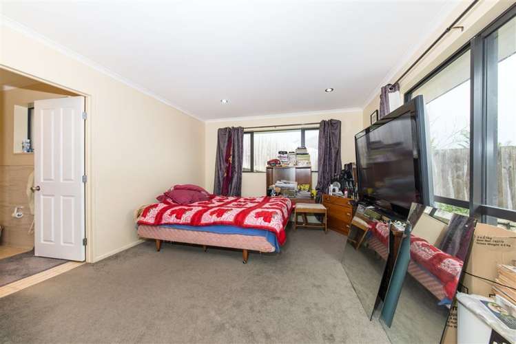 5 Jever Place Massey_10