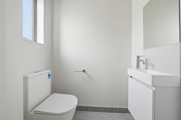 65 Te Ara Wai Mangere East_7