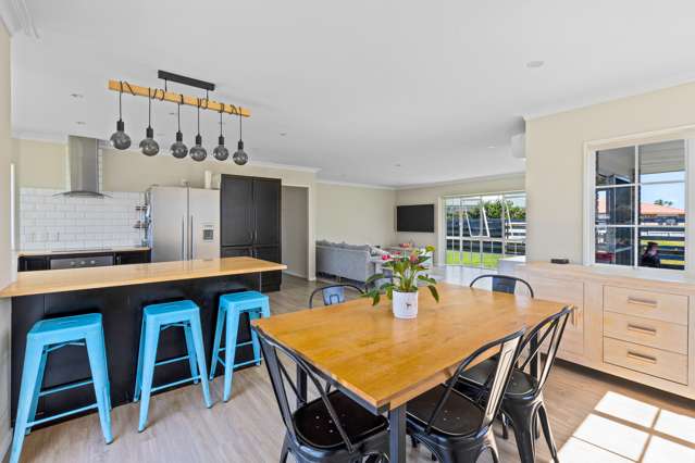 33 Maygrove Drive Orewa_2