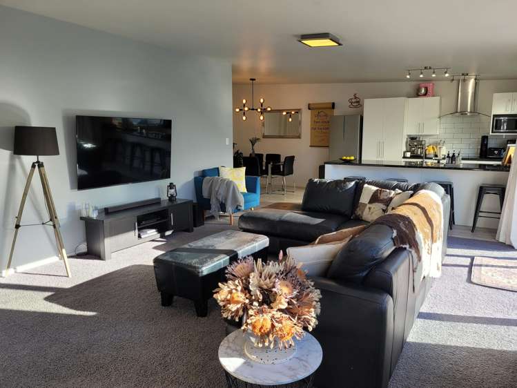 27 Gilkison Street_1