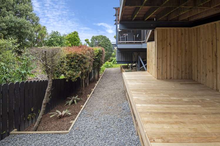 2/8 Waterloo Street Howick_27