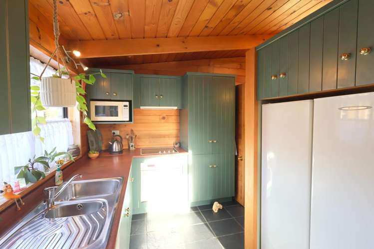 108 Avenal Street Avenal_10