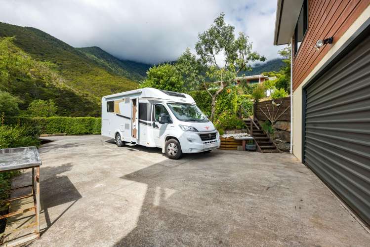 3 Ruataniwha Place Okiwi Bay_17