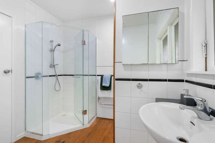 1/16 James Evans Drive Northcote_15