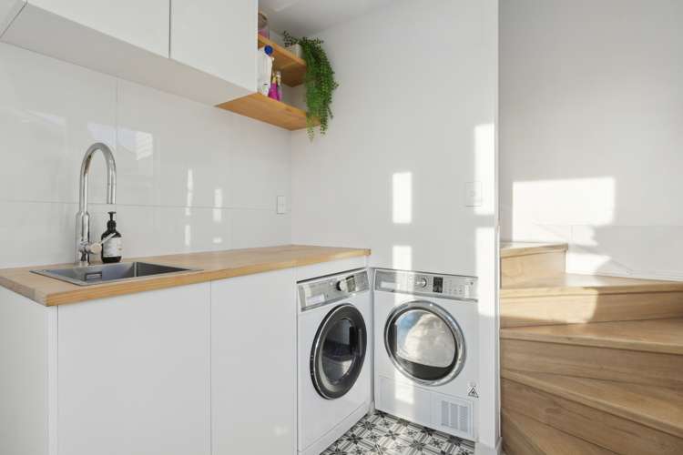 570 Glenfield Road Bayview_21