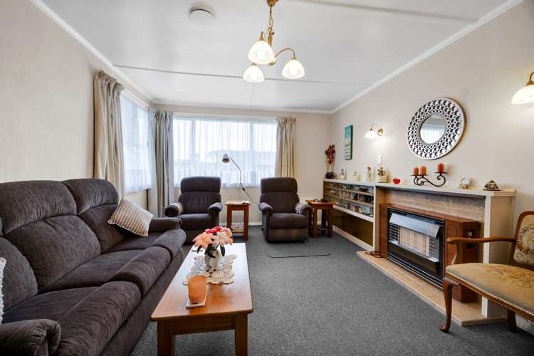 240 Egmont Street Patea_13