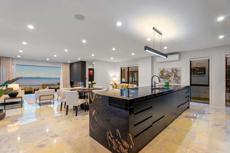 18A The Esplanade Eastern Beach_14