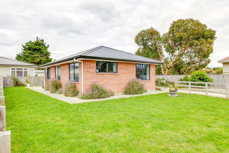 24 Pitt Street Pahiatua_14