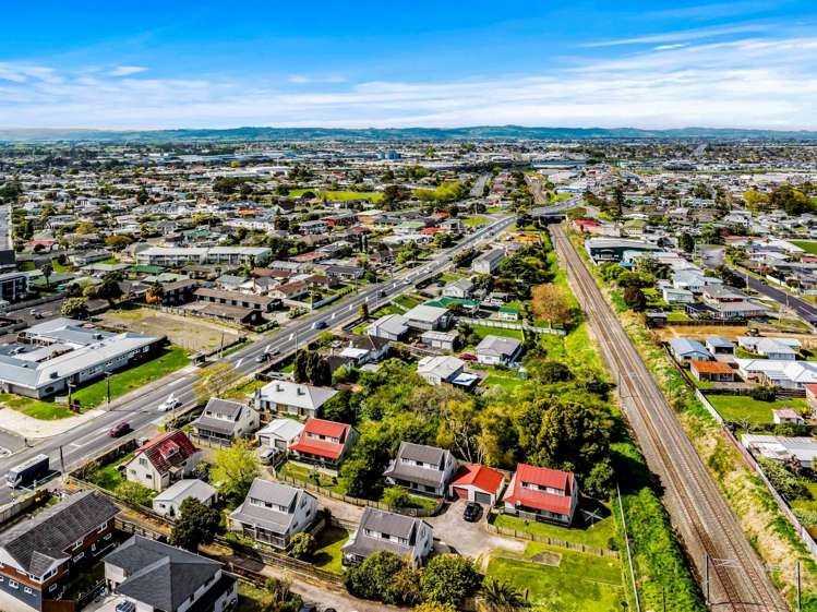 245 & 247 Great South Road Manurewa_12