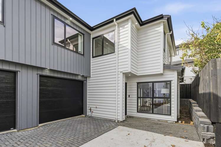 3/8 Buller Crescent Manurewa_12