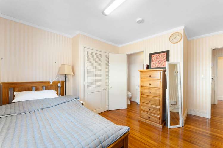 306 Glengarry Road Glen Eden_16