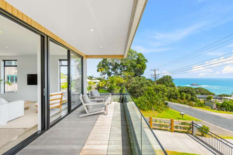 11 Edwin Mitchelson Road Muriwai_13