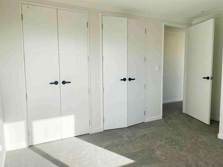 2 Longview Oak Lane Papakura_13