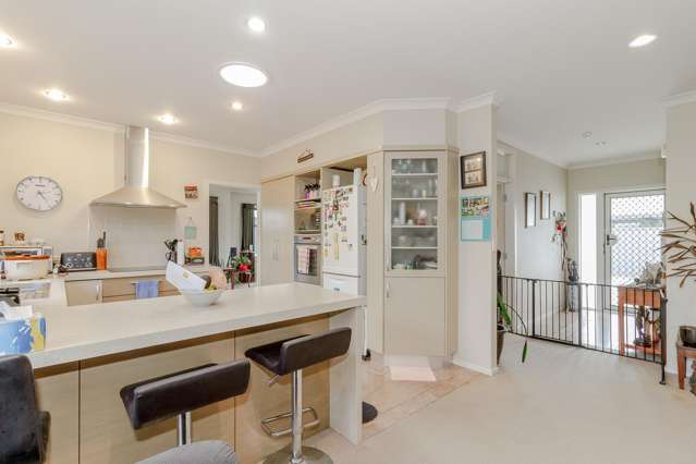 10 Somes Place Poraiti_1