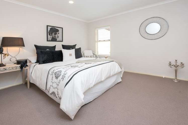 19 Newbliss Crescent East Tamaki Heights_13